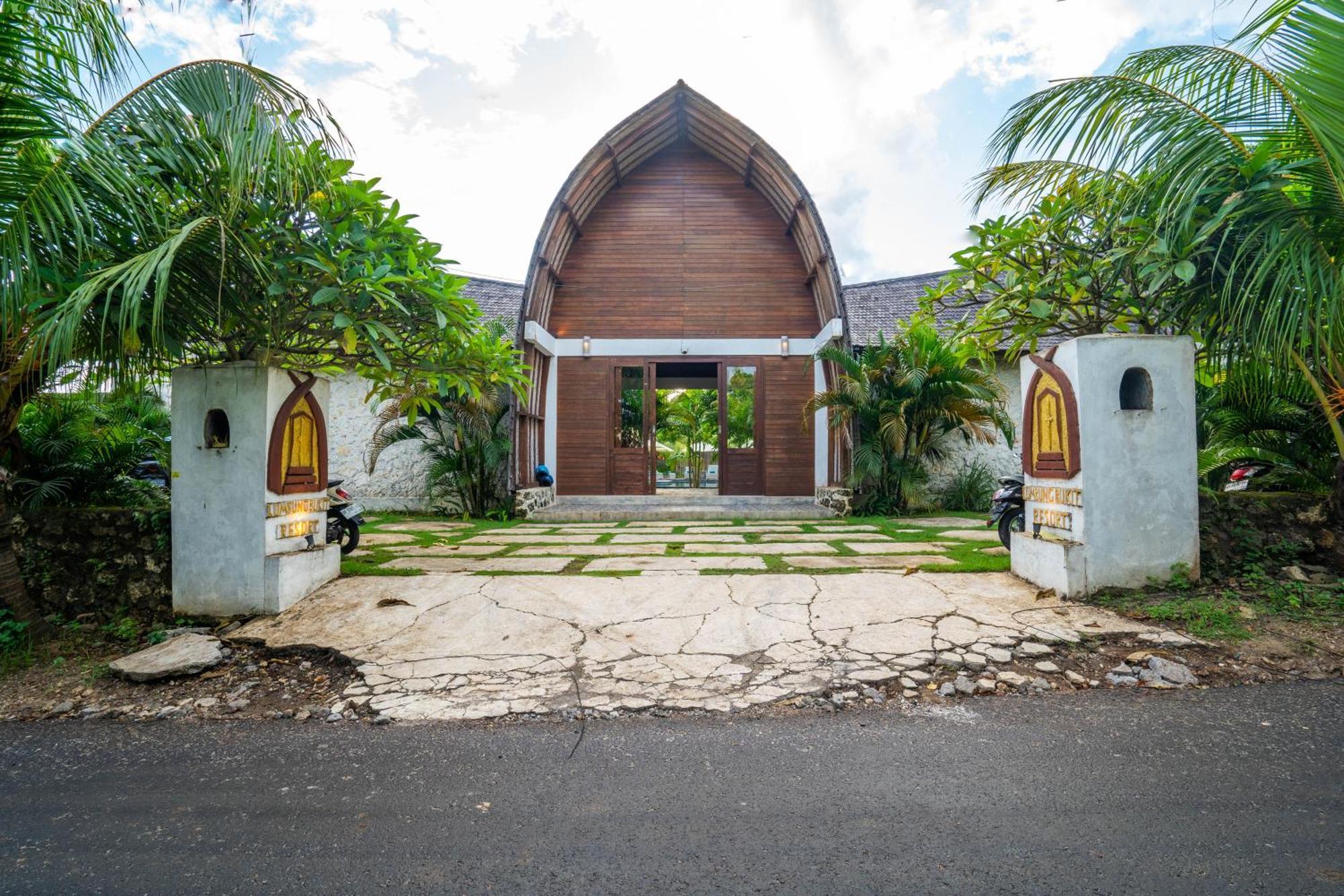 Lumbung Bukit Resort Uluwatu Eksteriør billede